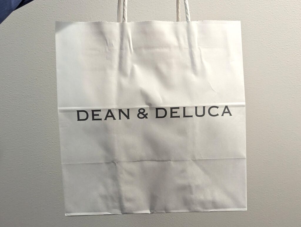 DEAN & DELUCA クルーラー カスタードクリーム &シナモンシュガー (2)